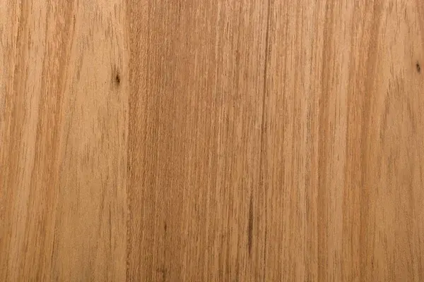 Madera Cedro para acabados finos y puertas